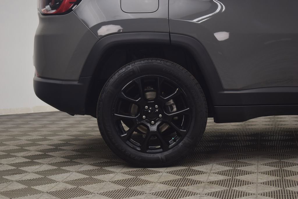 Certified 2023 Jeep Compass Latitude w/ Convenience Group image 32