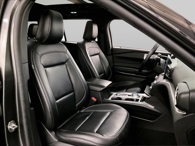 Used 2020 Ford Explorer XLT w/ Equipment Group 202A AWD/4WD image 7