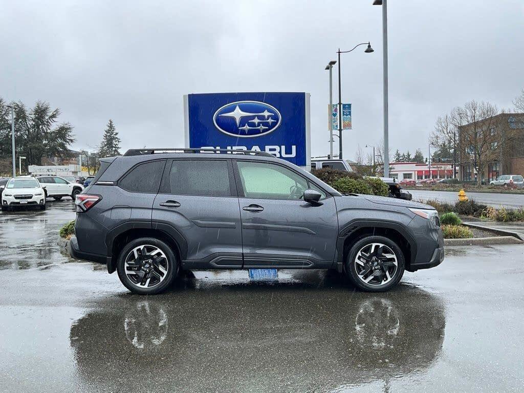 Certified 2025 Subaru Forester Limited image 9