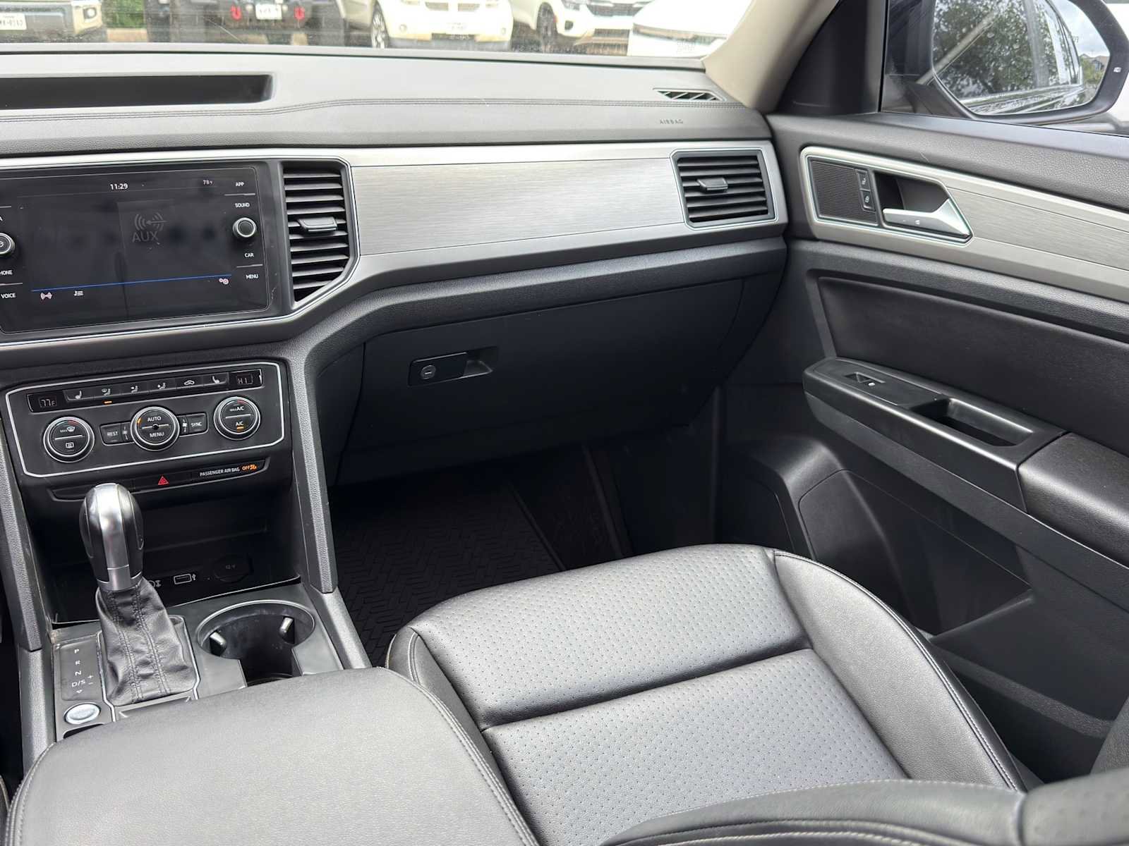 Used 2019 Volkswagen Atlas SE FWD image 21