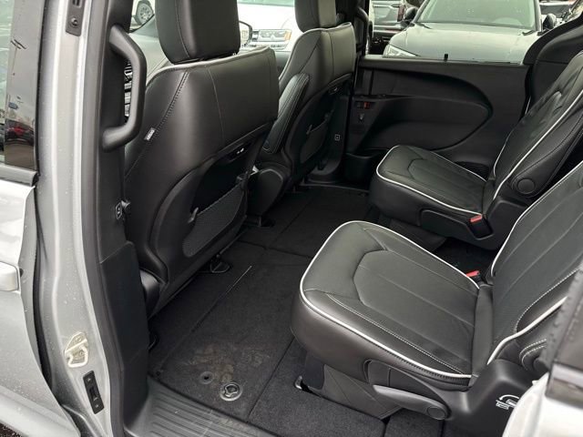 New 2026 Chrysler Pacifica Limited w/ S Appearance Package AWD/4WD image 21
