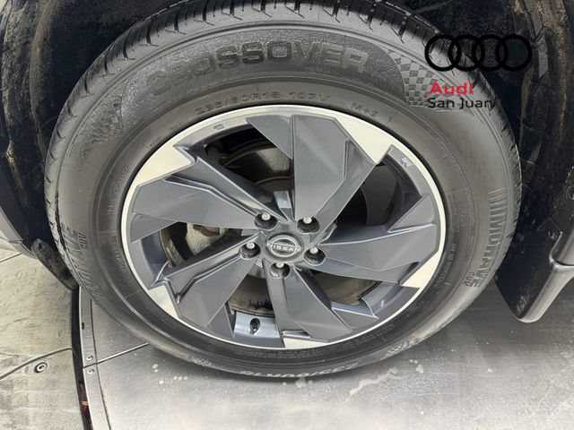 Used 2024 Nissan Rogue SV w/ SV Premium Package FWD image 5