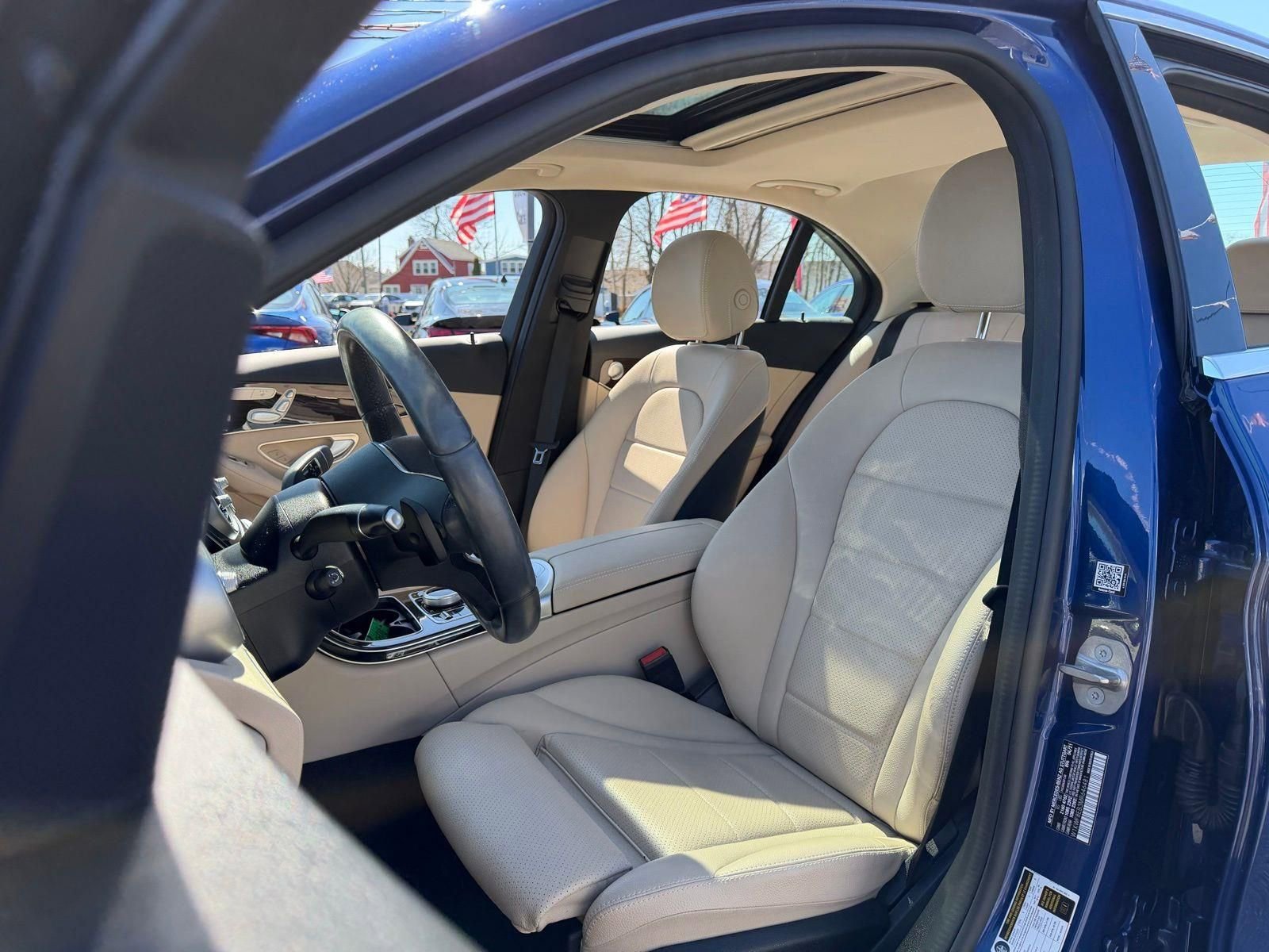 Used 2021 Mercedes-Benz C 300 4MATIC Sedan image 20