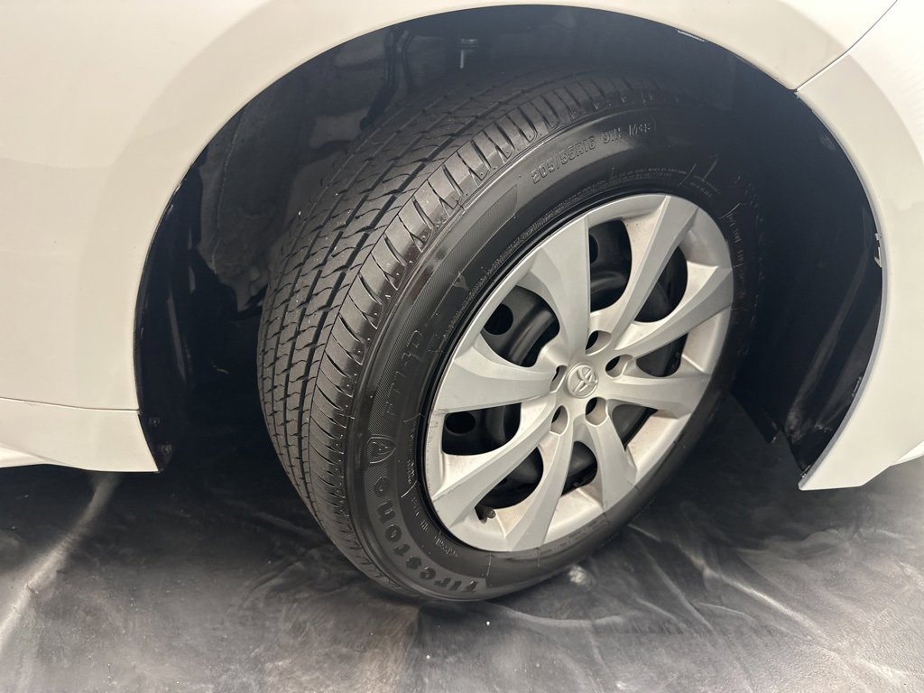 Used 2023 Toyota Corolla LE image 31