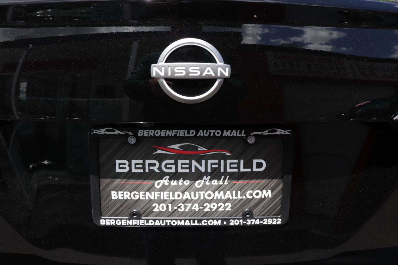 Used 2025 Nissan Versa SV FWD image 48