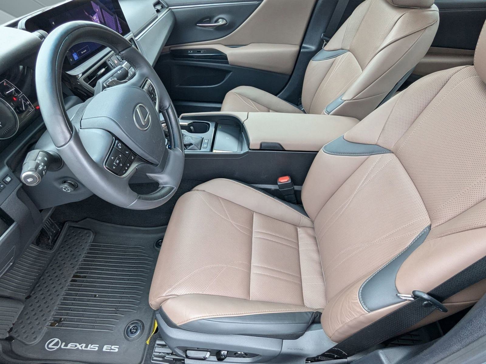 Certified 2025 Lexus ES 300h w/ Luxury Package image 5