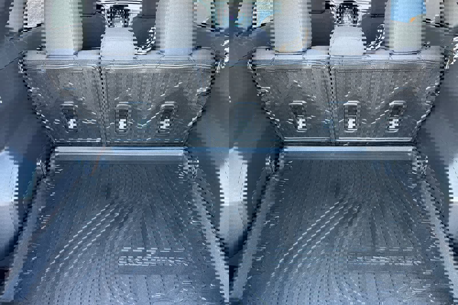 Used 2025 Subaru Crosstrek 2.0i Premium image 14