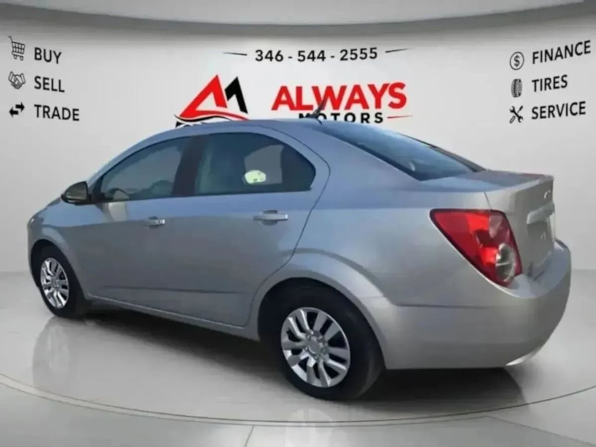 Used 2013 Chevrolet Sonic LS FWD image 30