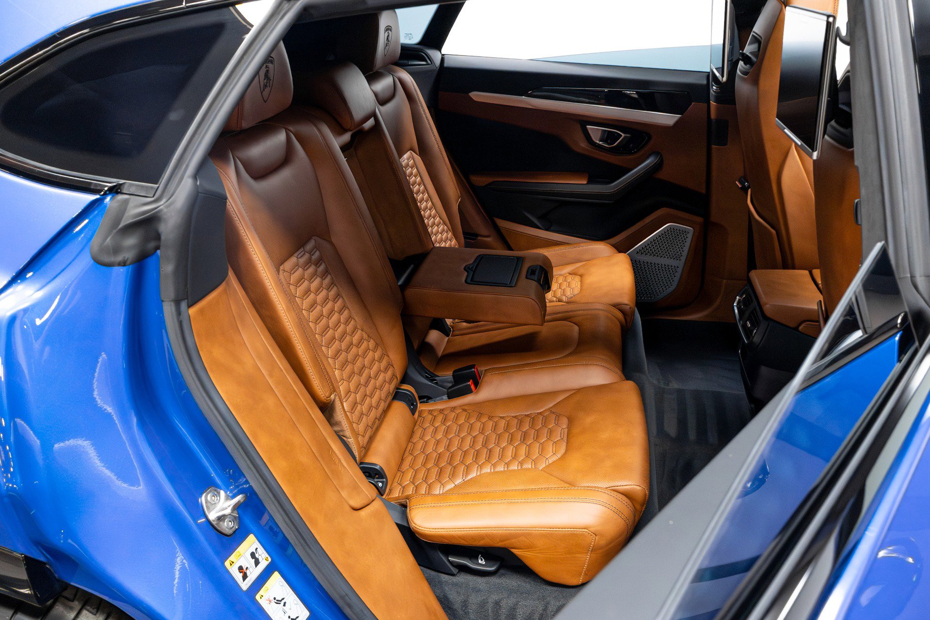 Used 2019 Lamborghini Urus image 27