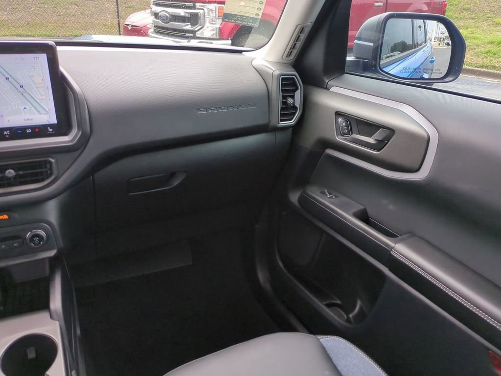 Used 2025 Ford Bronco Sport Outer Banks w/ Outer Banks Tech Package+ AWD/4WD image 17