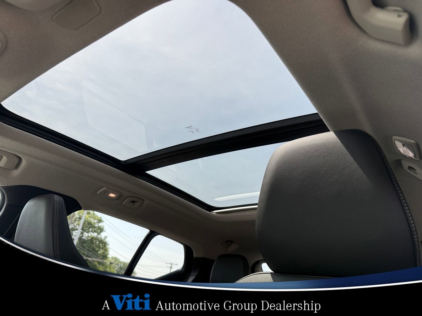 Used 2026 Volvo XC40 B5 Plus w/ Protection Package Premier image 14