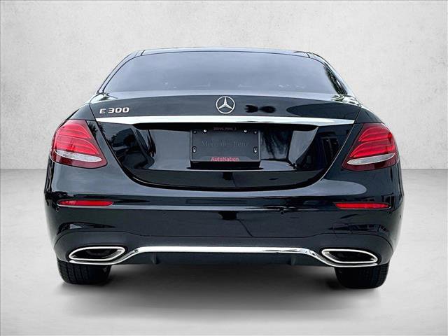 Used 2019 Mercedes-Benz E 300 image 4