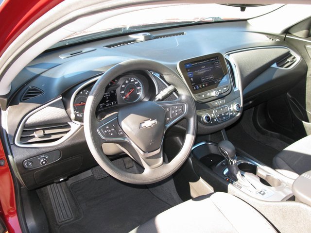 Used 2024 Chevrolet Malibu LT image 12