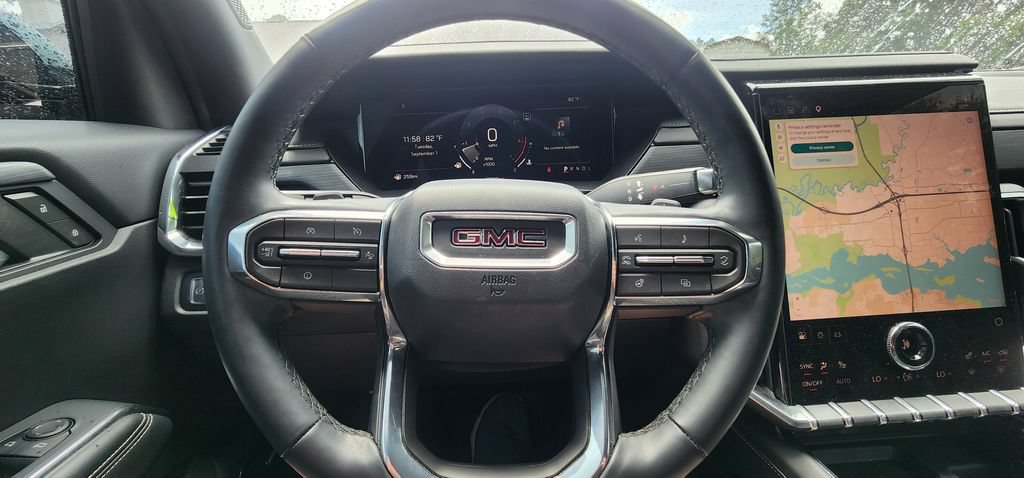 Used 2025 GMC Acadia Elevation w/ Elevation Premium Package FWD image 26