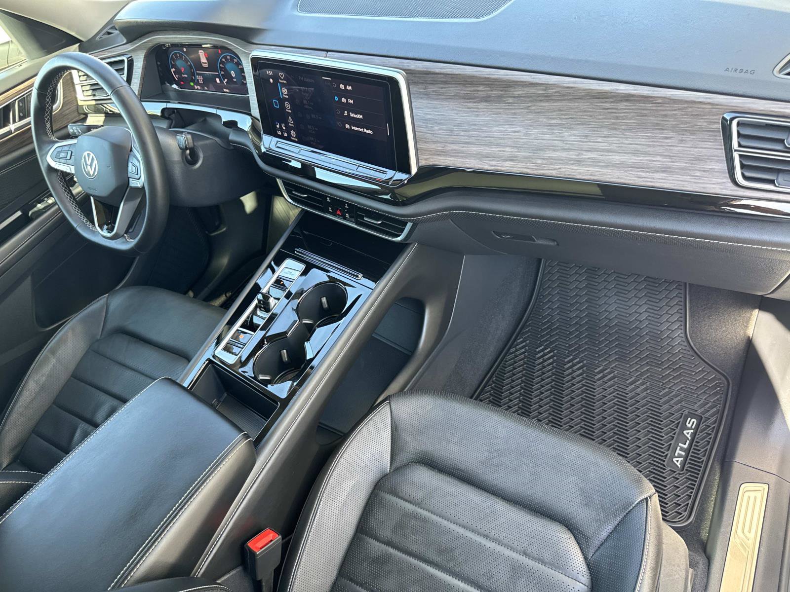 Certified 2025 Volkswagen Atlas SEL image 29