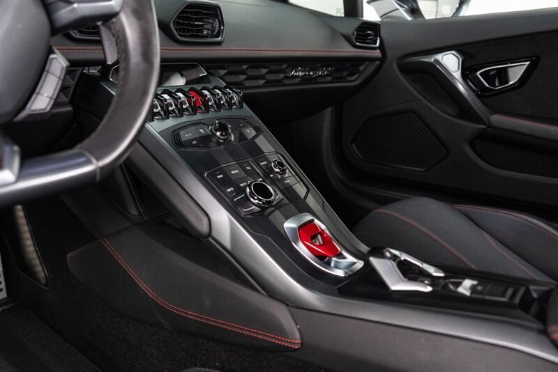 Used 2016 Lamborghini Huracan LP 580-2 RWD image 76