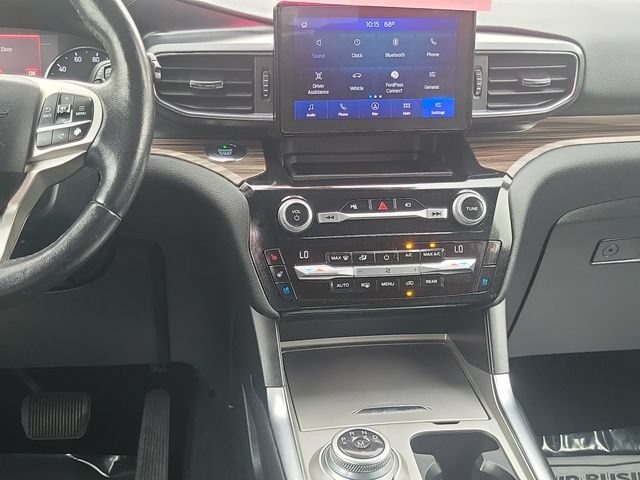Used 2021 Ford Explorer Limited w/ Equipment Group 301A AWD/4WD image 29