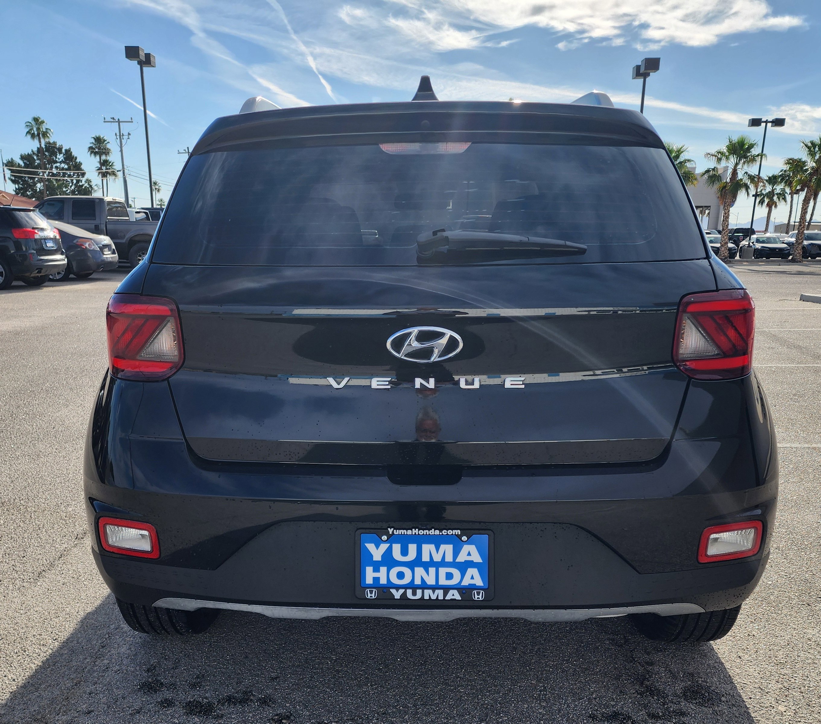 Used 2022 Hyundai Venue SEL w/ Cargo Package image 6