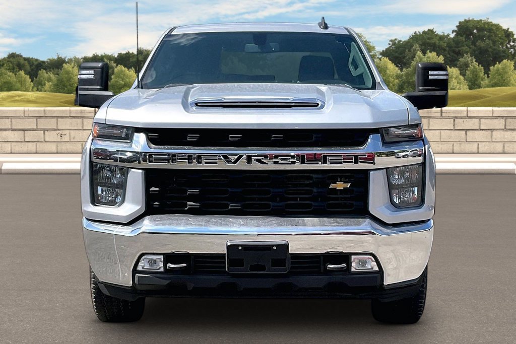 Used 2022 Chevrolet Silverado 2500 LT w/ Convenience Package AWD/4WD image 3