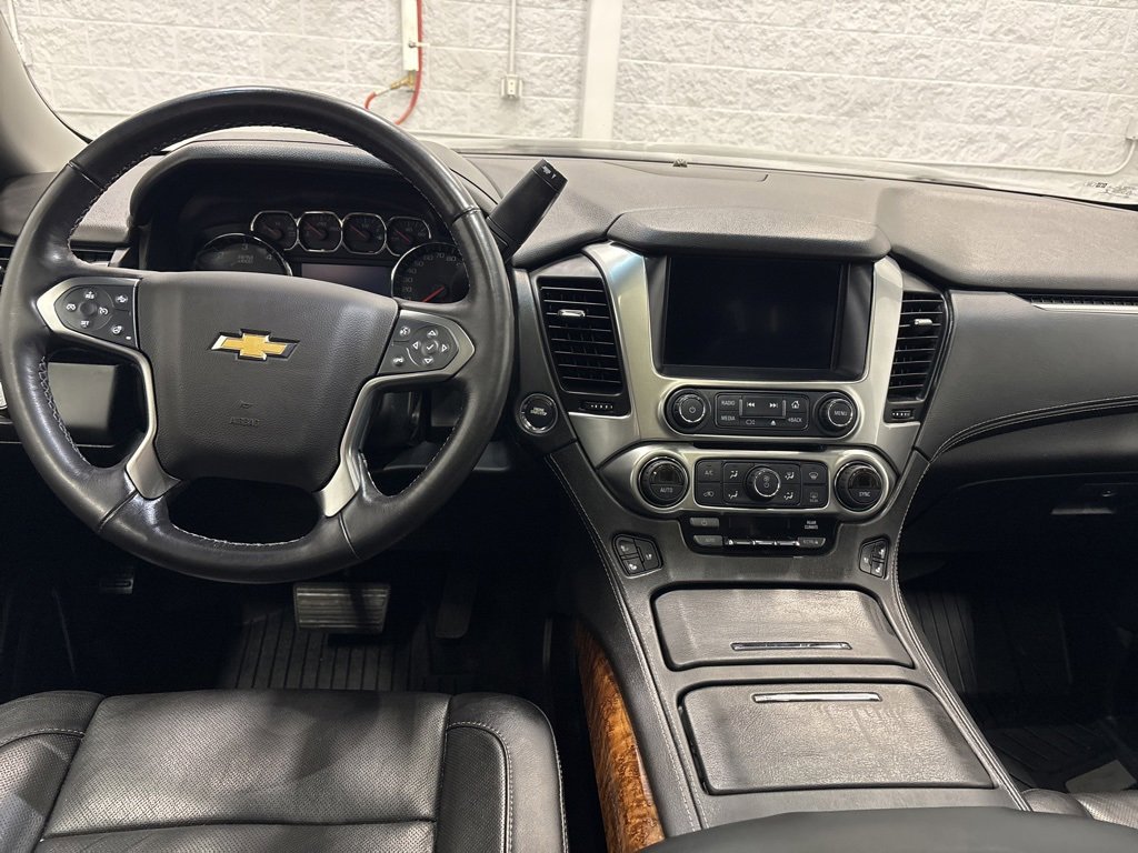 Used 2017 Chevrolet Suburban Premier image 10