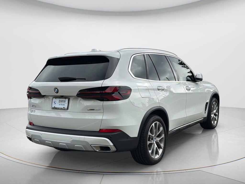 Certified 2024 BMW X5 sDrive40i w/ Parking Assistance Package image 32