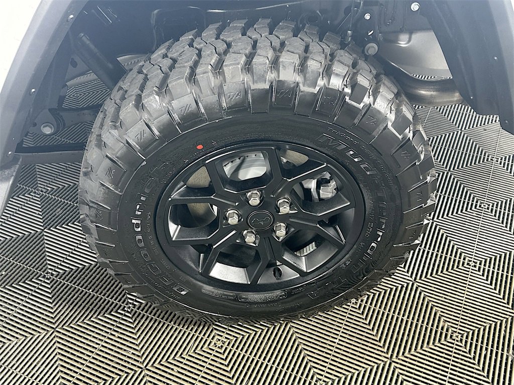 New 2025 Jeep Gladiator Sport image 16