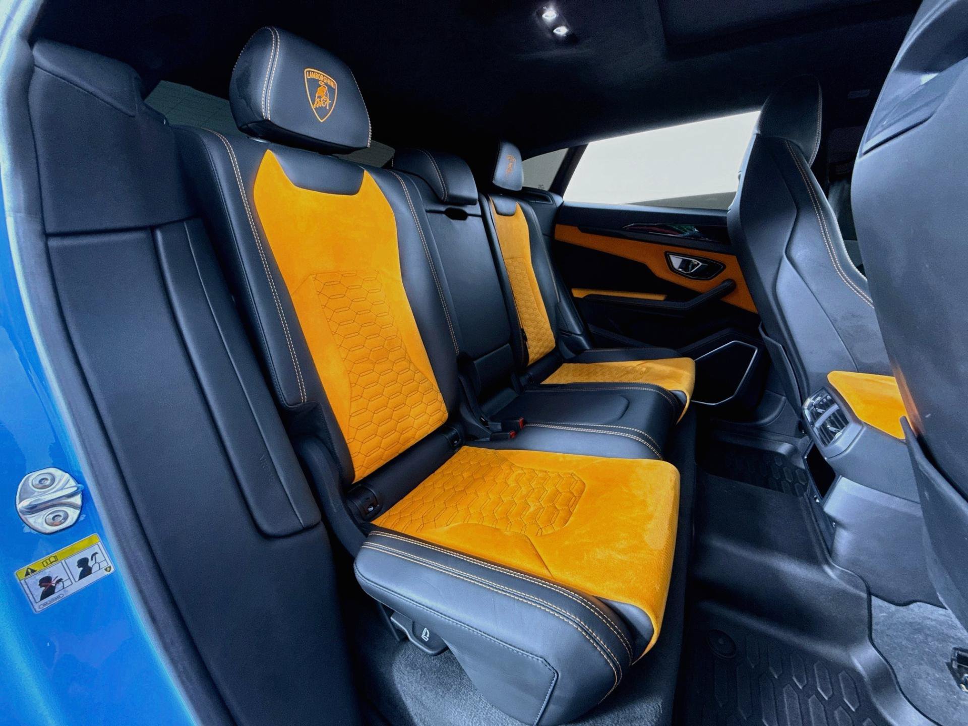 Used 2022 Lamborghini Urus AWD/4WD image 31