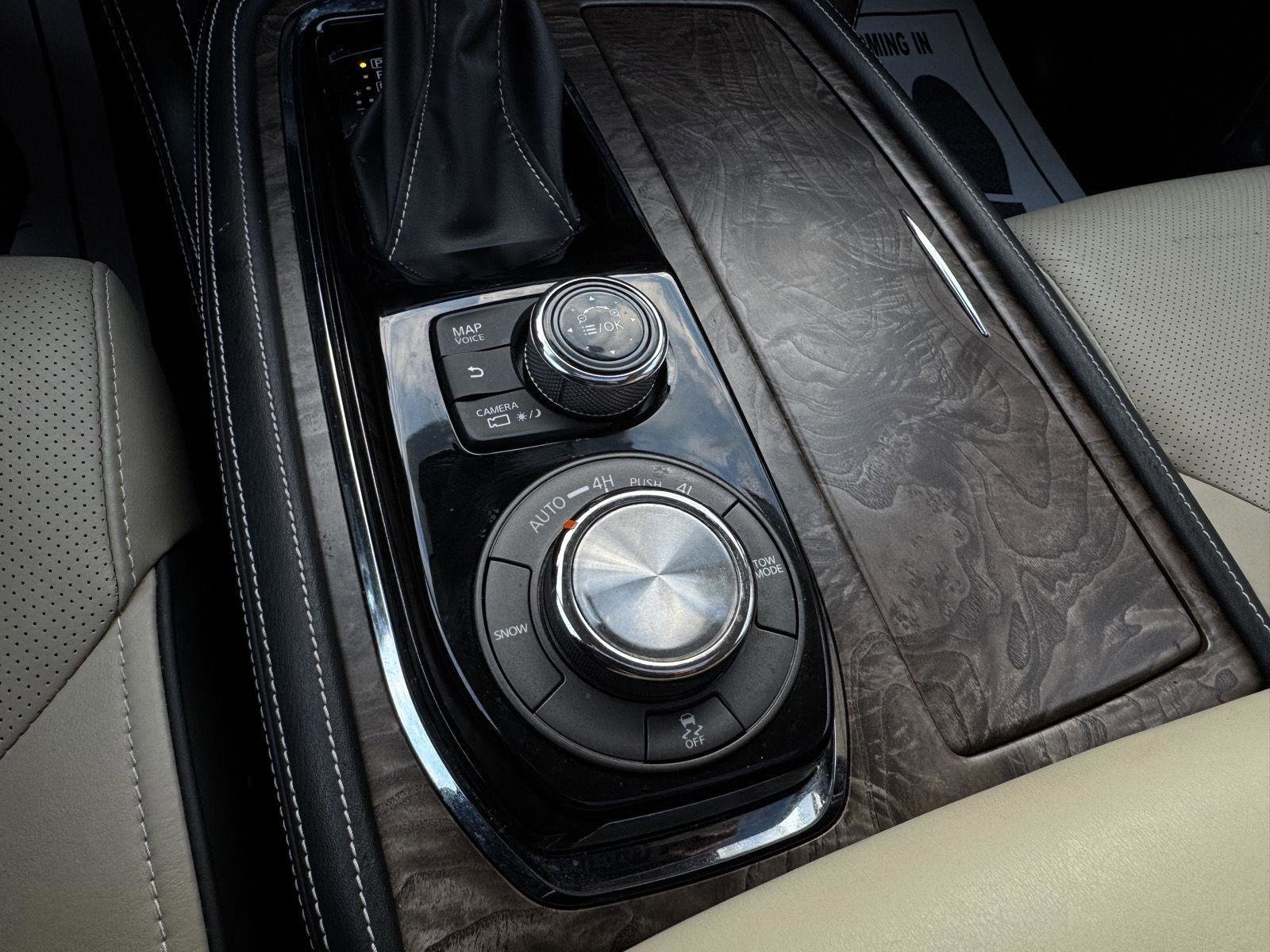 Used 2021 INFINITI QX80 Premium Select w/ All-Season Package image 25