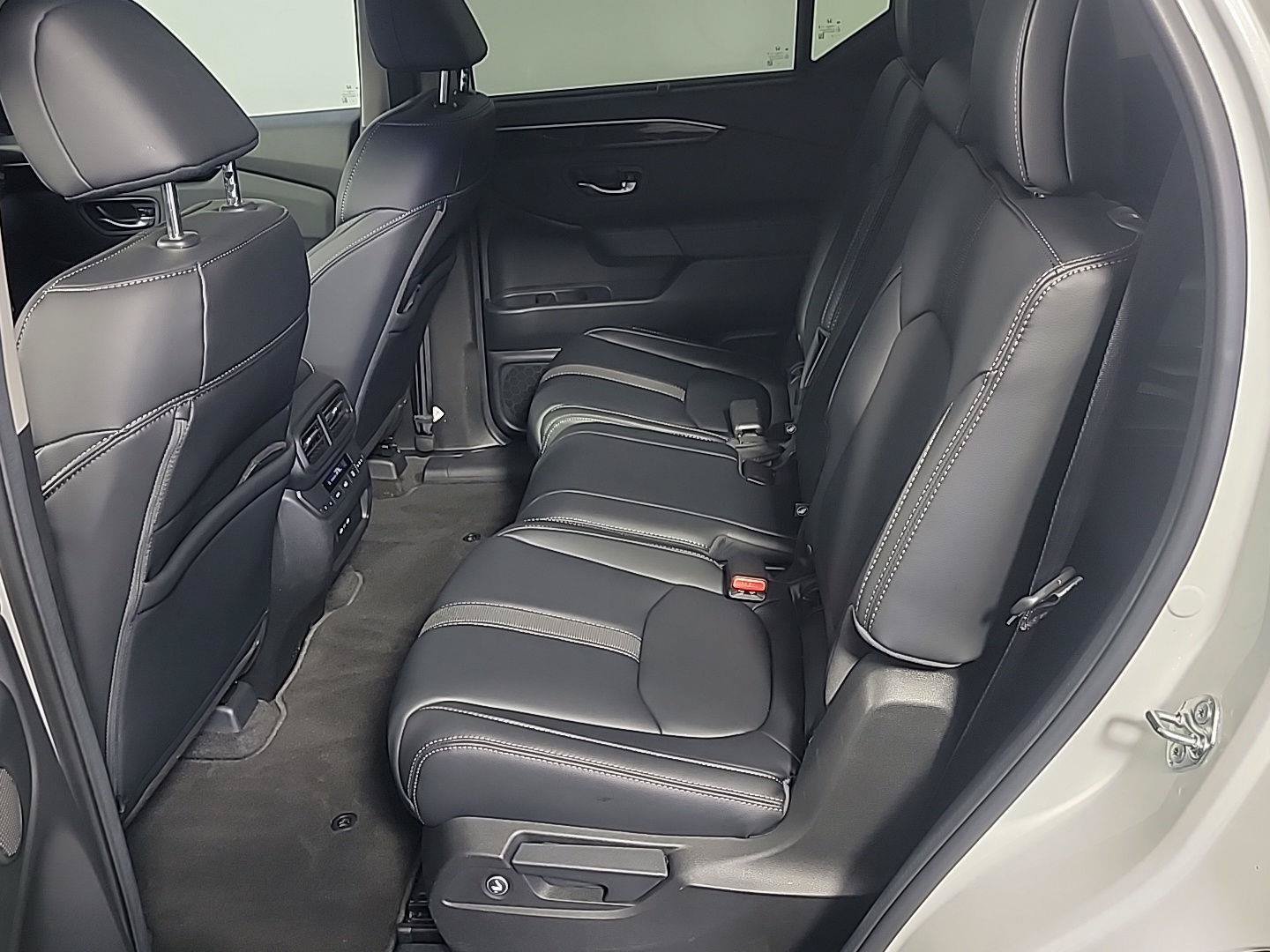 Certified 2025 Honda Pilot EX-L image 15