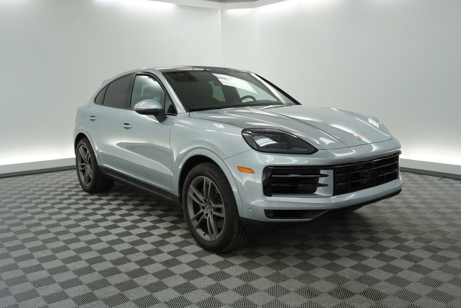 New 2026 Porsche Cayenne Coupe AWD/4WD image 9
