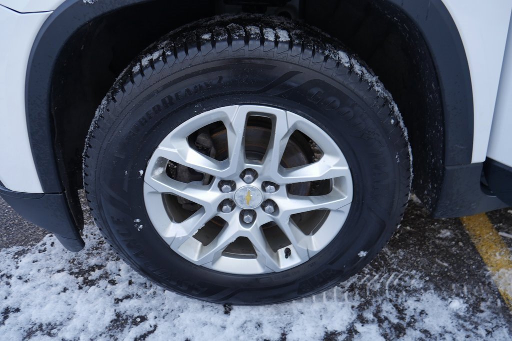 Used 2020 Chevrolet Traverse LS w/ LPO, Floor Liner Package image 32