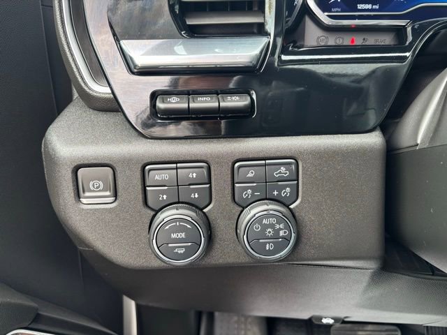 Used 2024 Chevrolet Silverado 1500 High Country w/ High Country Premium Package image 18
