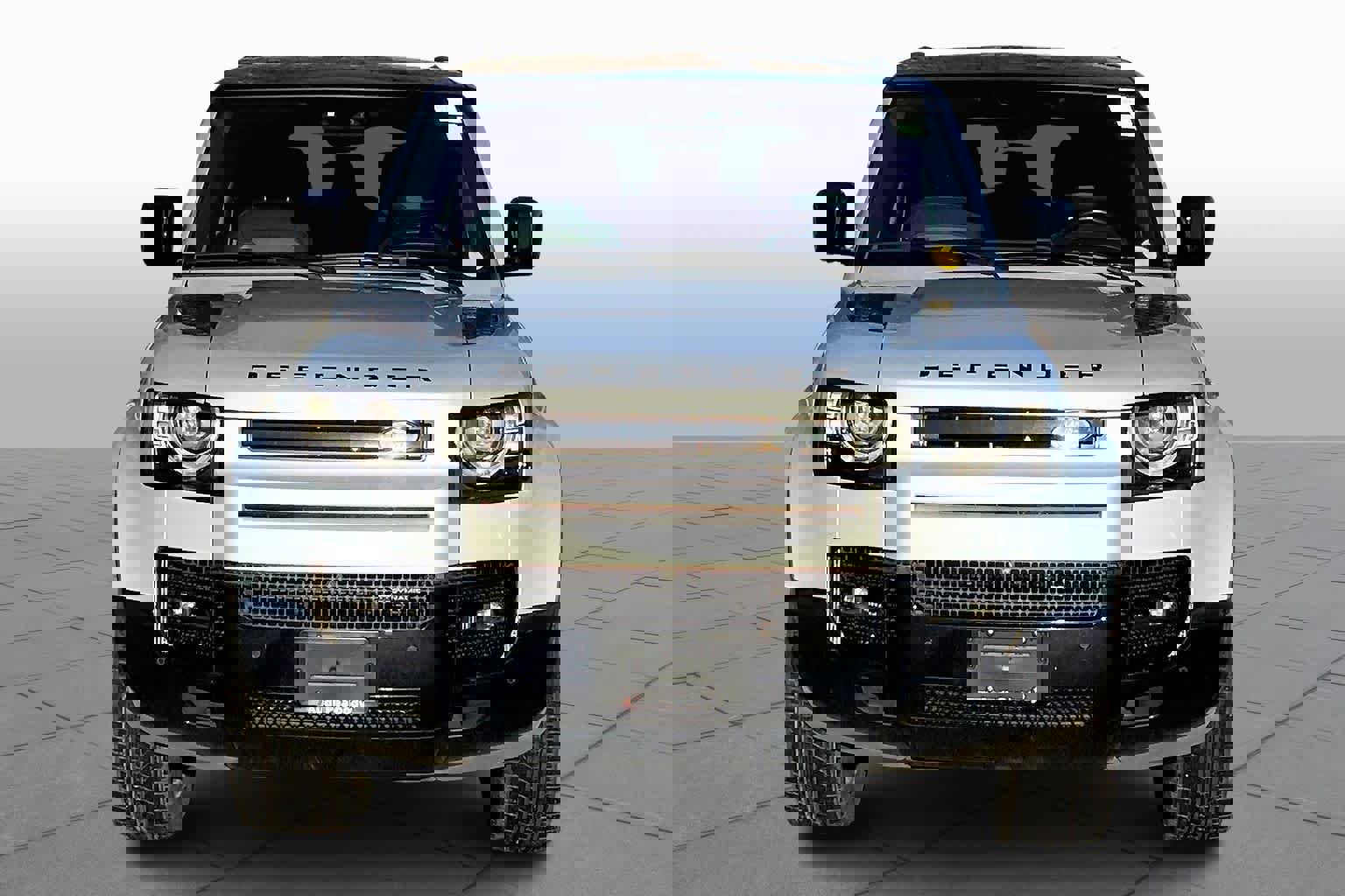 Certified 2023 Land Rover Defender 130 X-Dynamic SE image 5