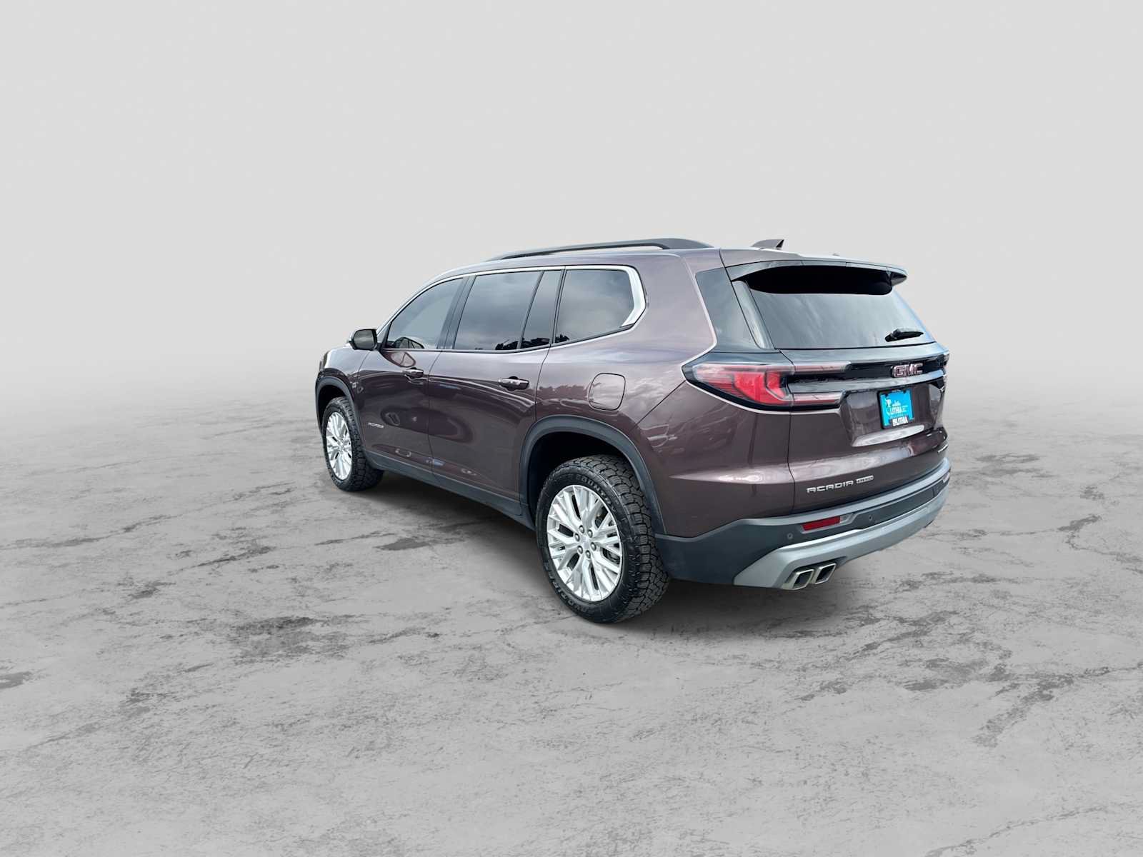 Used 2024 GMC Acadia Elevation w/ Luxury Package AWD/4WD image 6