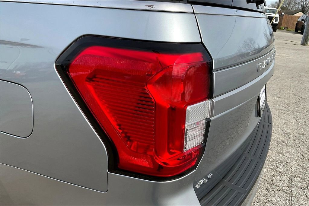Used 2023 Ford Expedition Max XLT AWD/4WD image 32