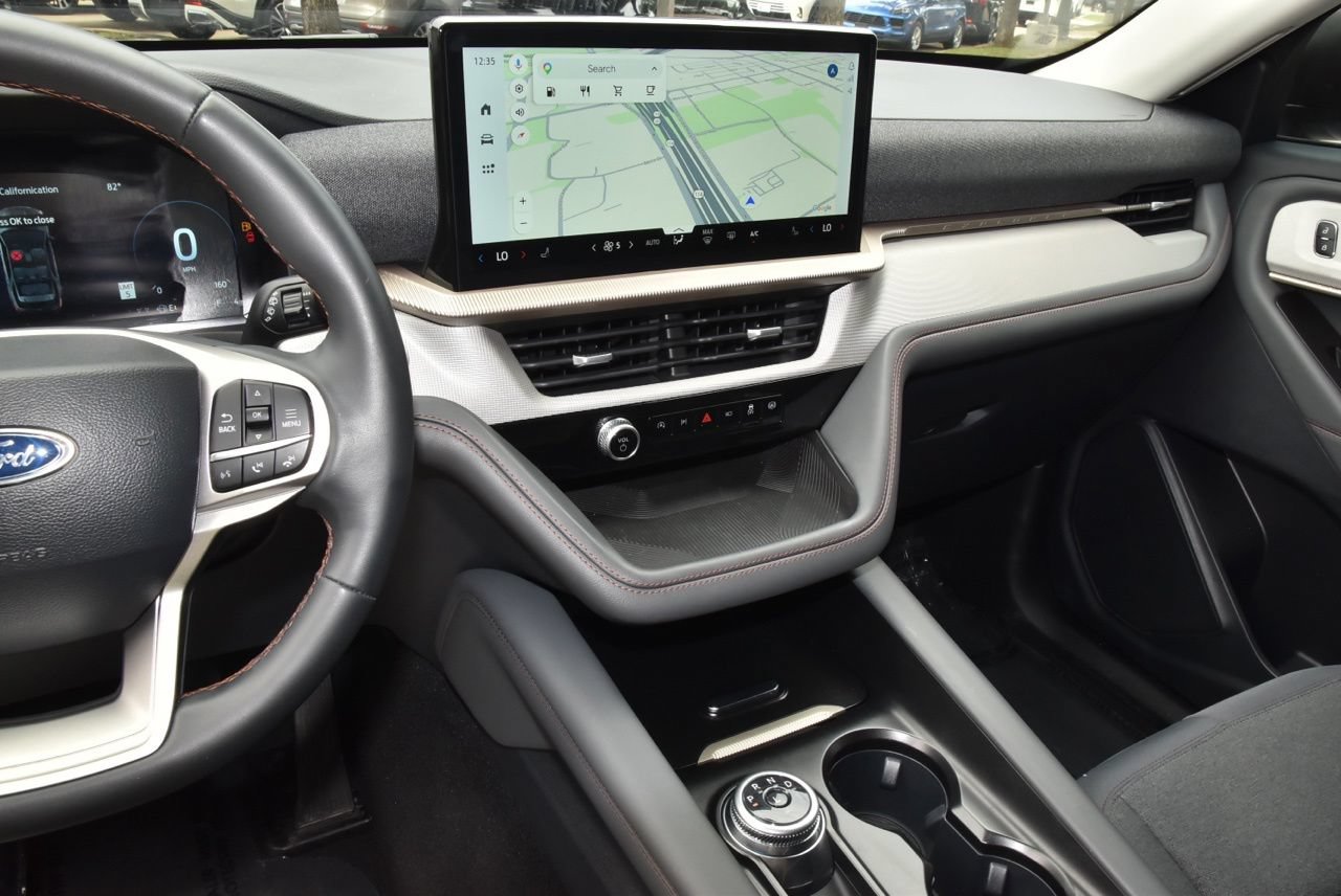 Certified 2025 Ford Explorer Active RWD image 27