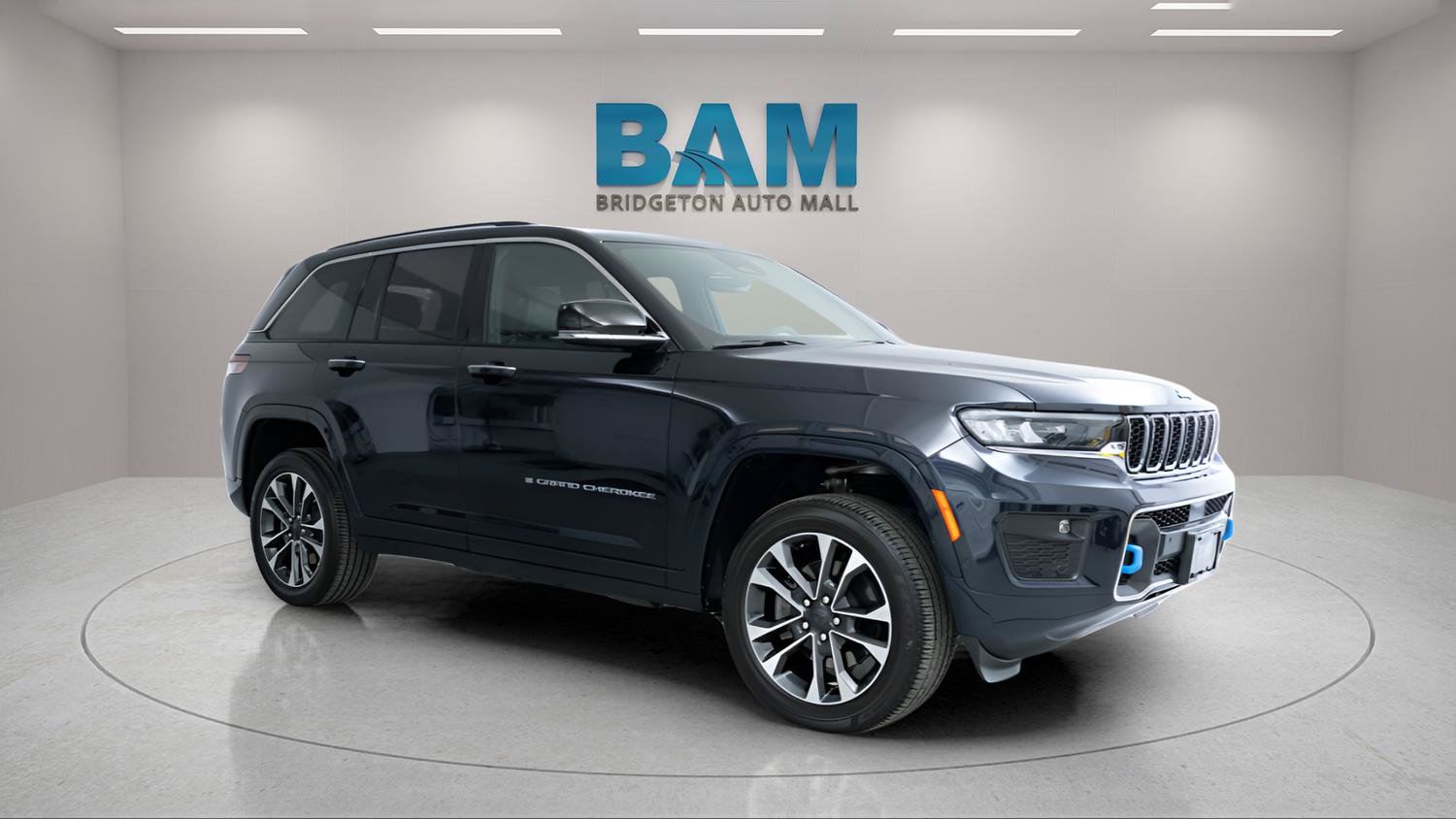 Used 2023 Jeep Grand Cherokee Overland