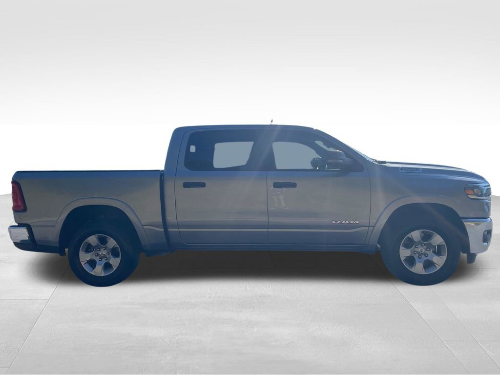 Used 2025 RAM 1500 Big Horn AWD/4WD image 4