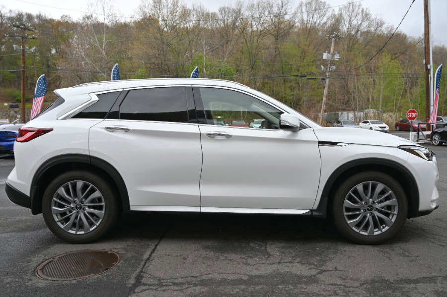 Used 2023 INFINITI QX50 Luxe AWD/4WD image 7