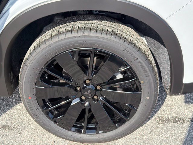 New 2026 Mitsubishi Outlander LE FWD image 16