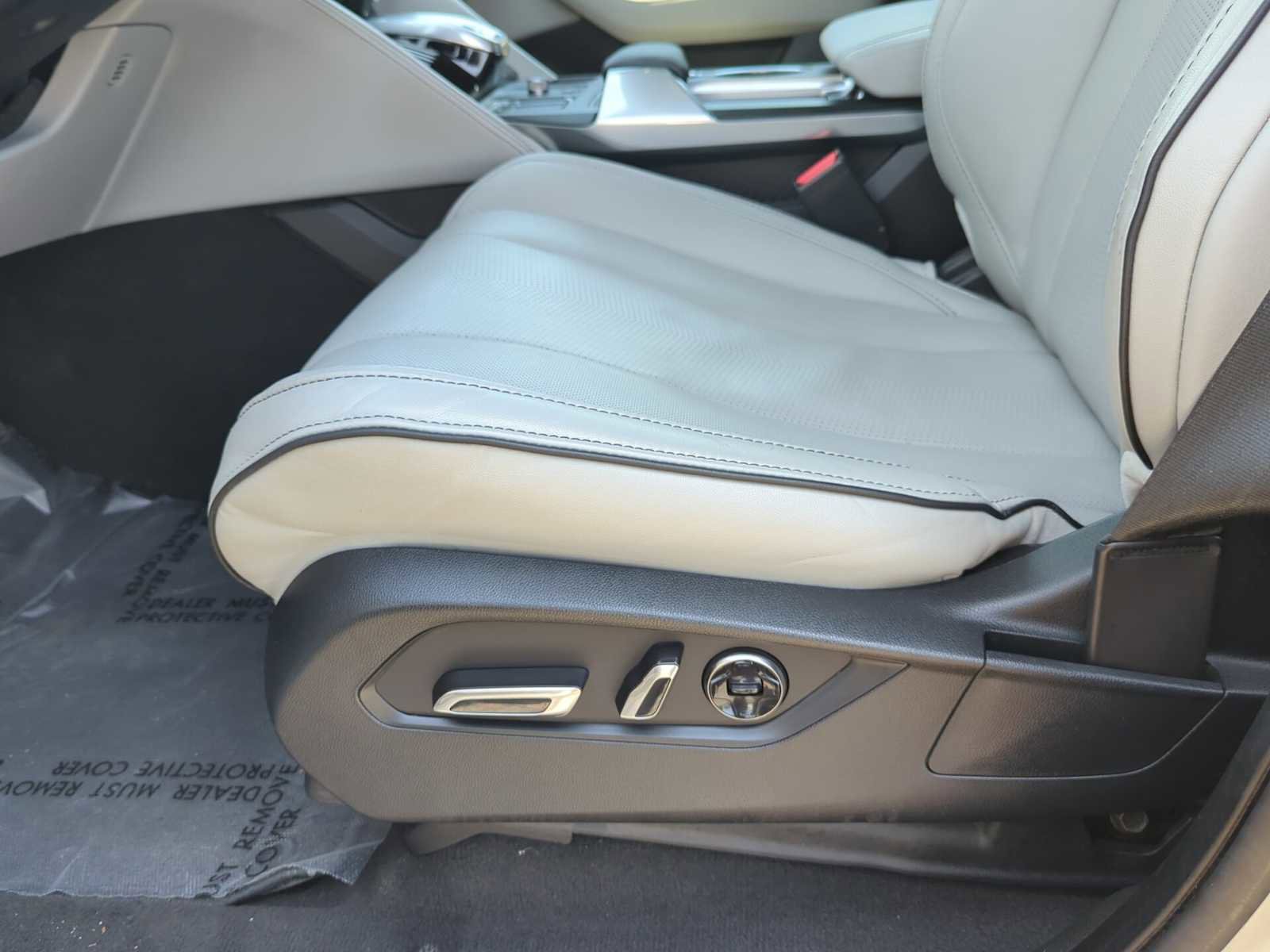 Used 2023 Acura MDX SH-AWD w/ Advance Package image 14