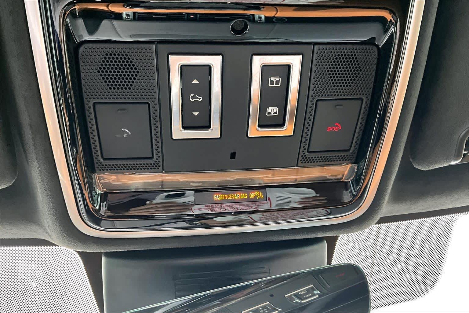 Used 2022 Land Rover Range Rover Autobiography AWD/4WD image 32