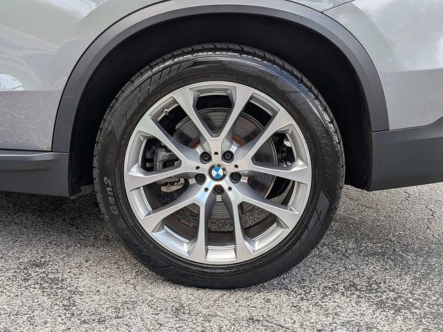 Used 2025 BMW X5 xDrive40i w/ Climate Comfort Package AWD/4WD image 11