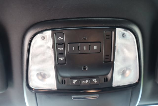 Used 2024 Dodge Durango GT RWD image 43