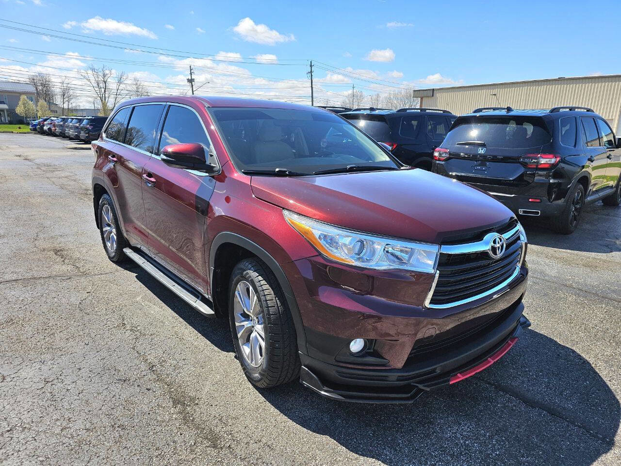 Used 2014 Toyota Highlander Plus FWD image 4
