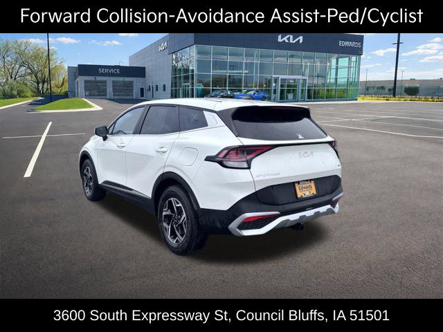 Used 2023 Kia Sportage LX AWD/4WD image 9