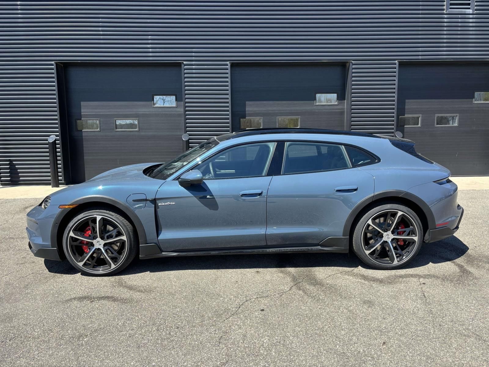 New 2026 Porsche Taycan 4S AWD/4WD image 7