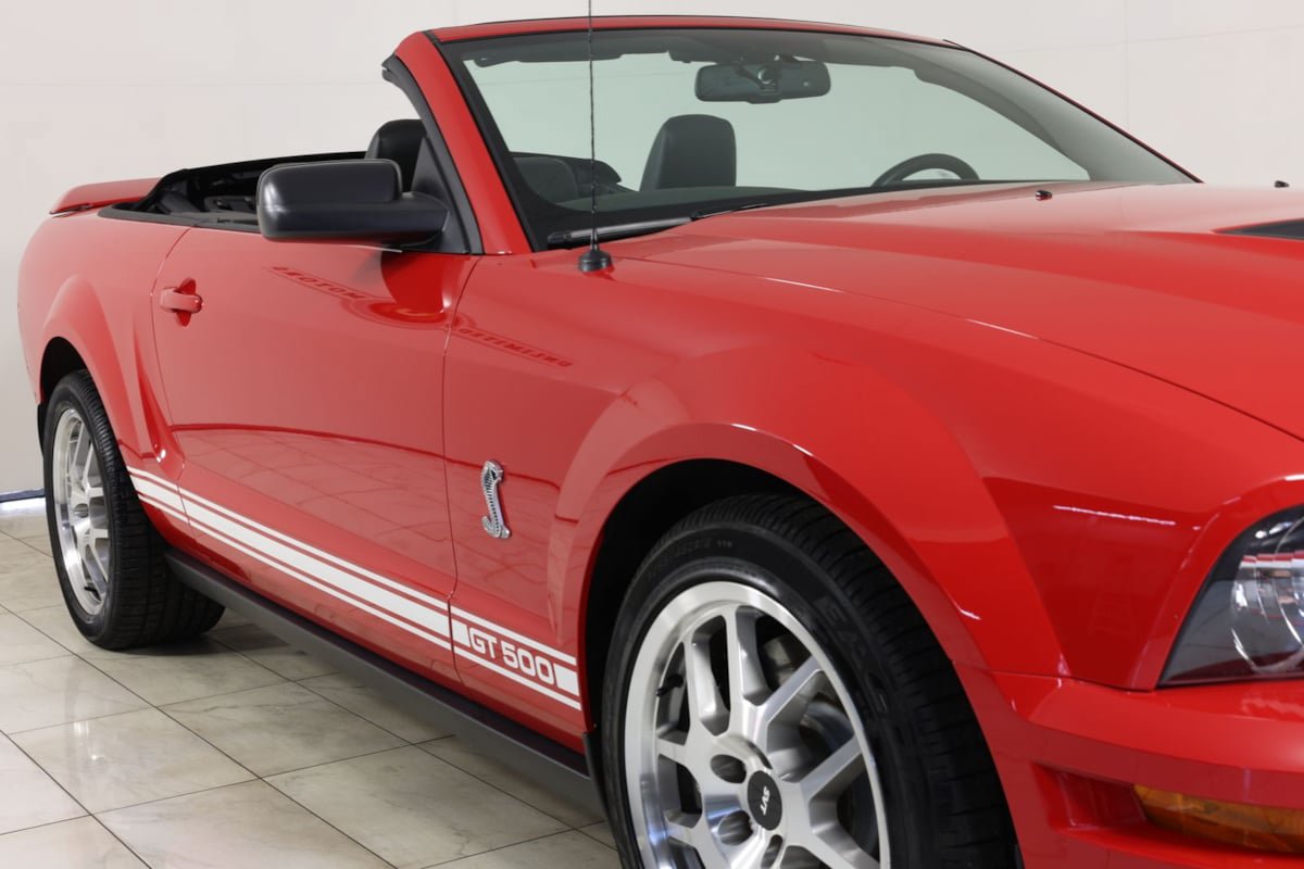 Used 2007 Ford Mustang Shelby GT500 RWD image 41