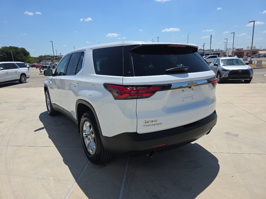 Certified 2023 Chevrolet Traverse LS w/ Safety Package FWD image 15