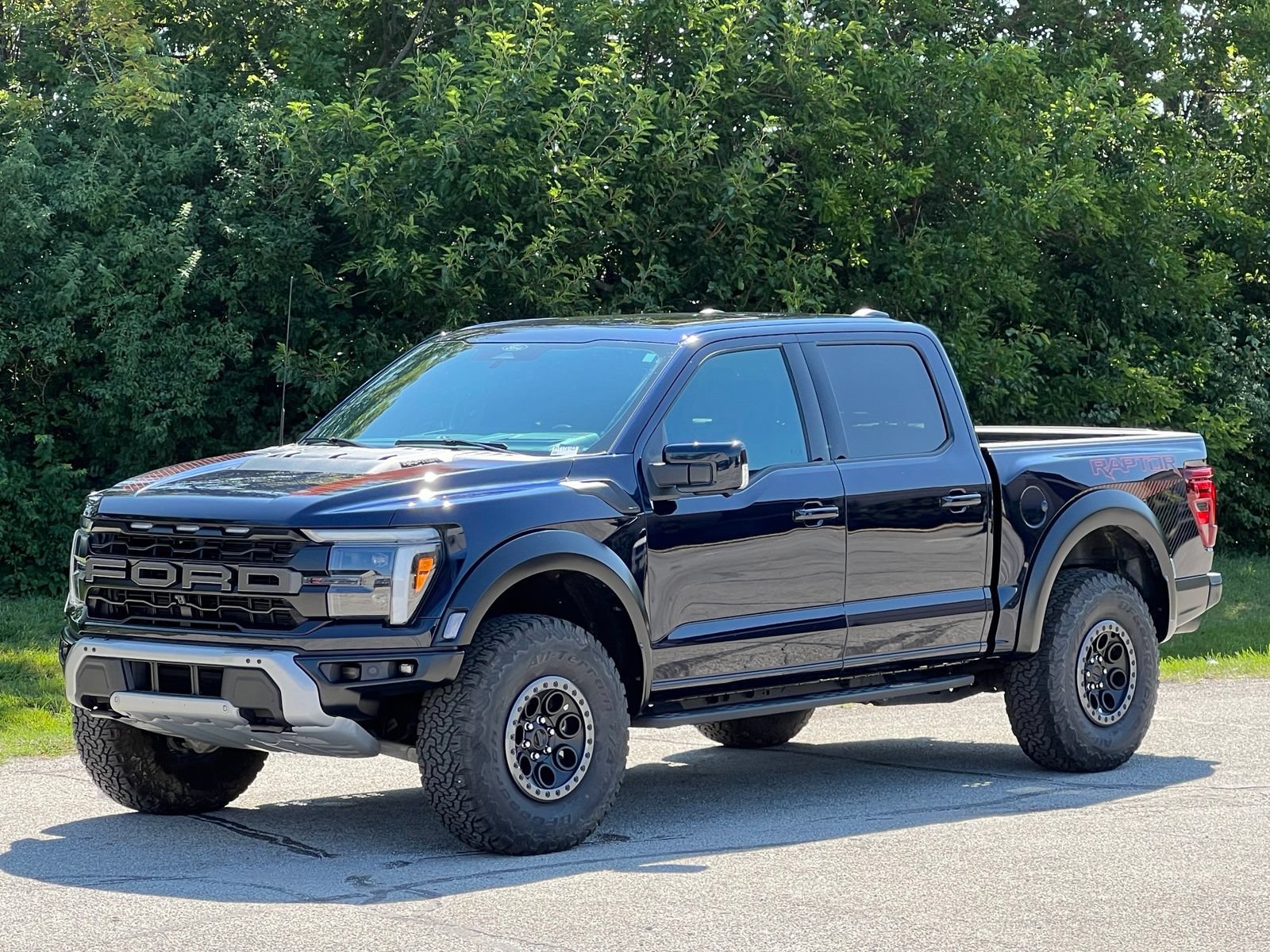 Used 2025 Ford F150 Raptor AWD/4WD image 1